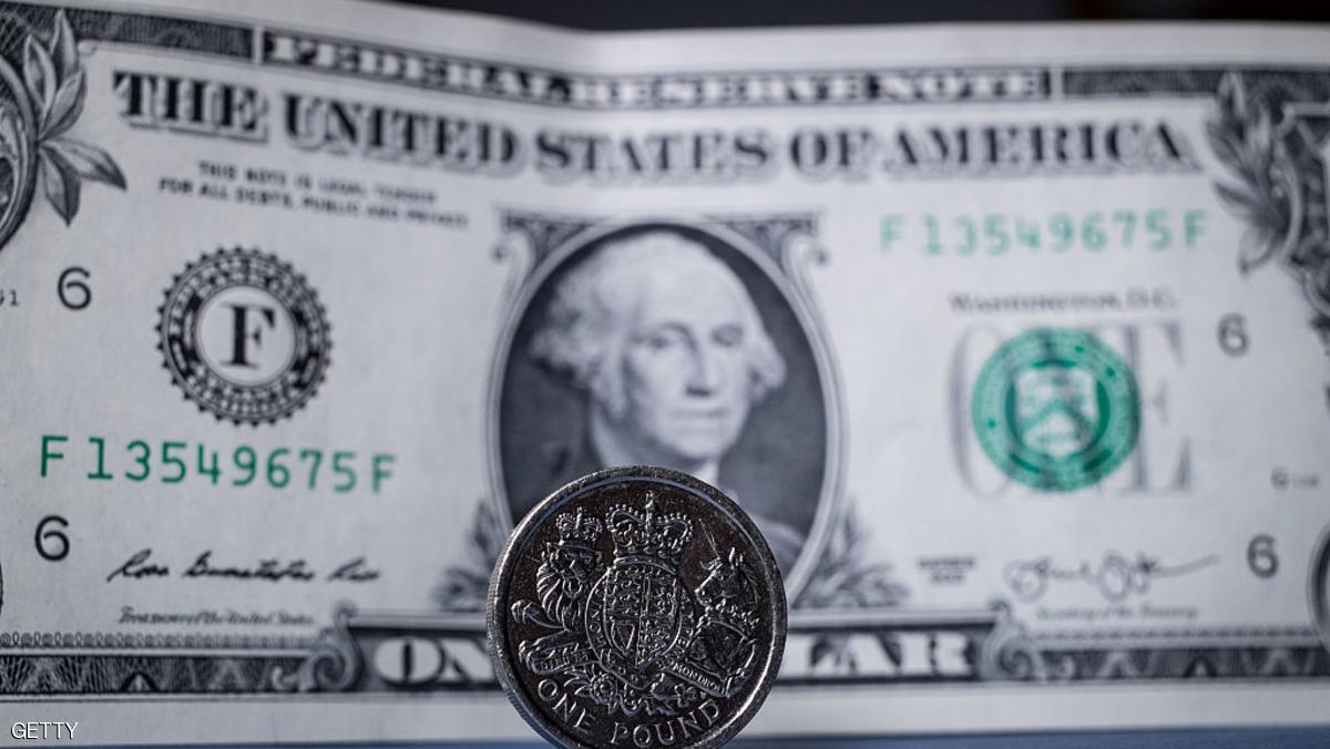 دلار آمریکا به پایین‌ترین سطح خود در یکسال گذشته رسید